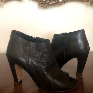 Le Château Leather open-toe Booties